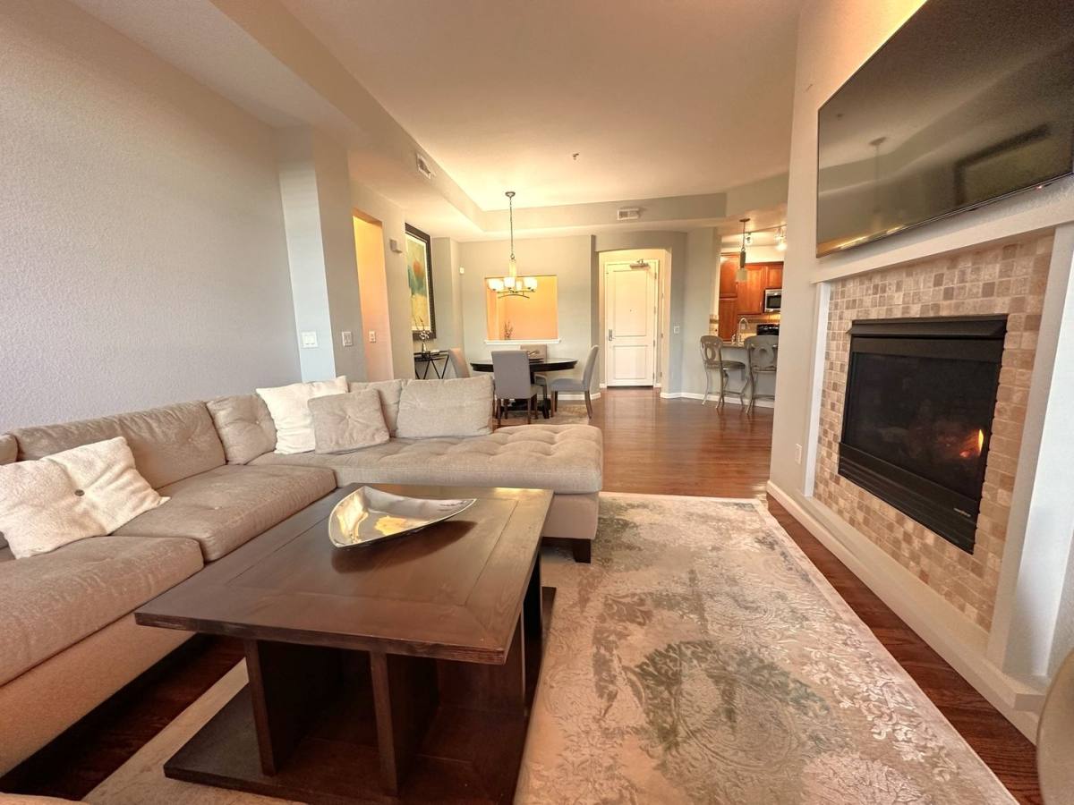 Apartment for rent at 7865 Vallagio Lane, Englewood, CO 80112
