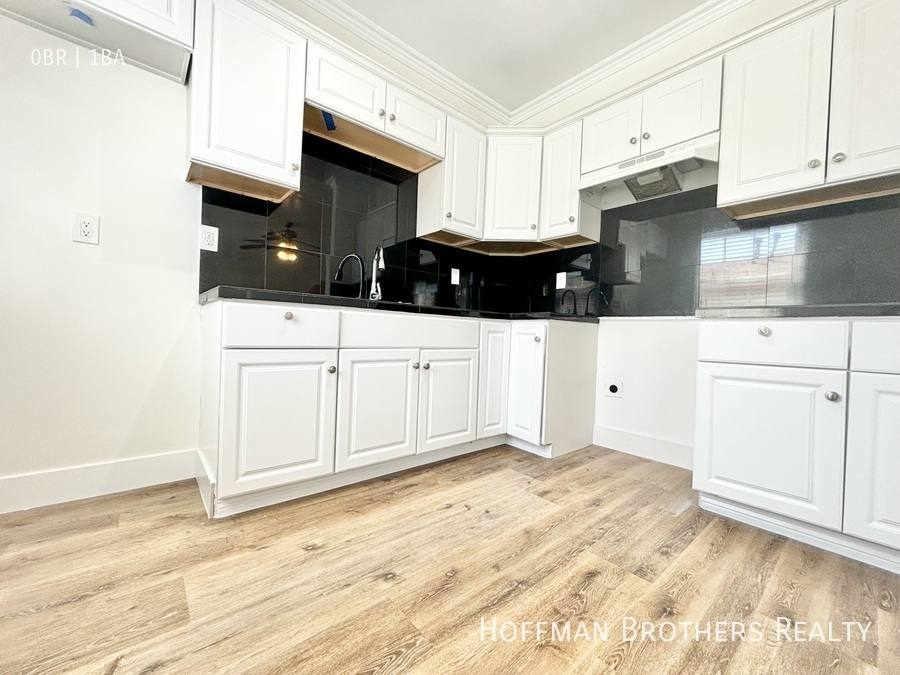 Apartment for rent at 1234 N Berendo St #6, Los Angeles, CA 90029