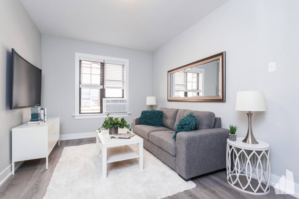 Apartment for rent at 4295 W Belden Ave, Chicago, IL 60614