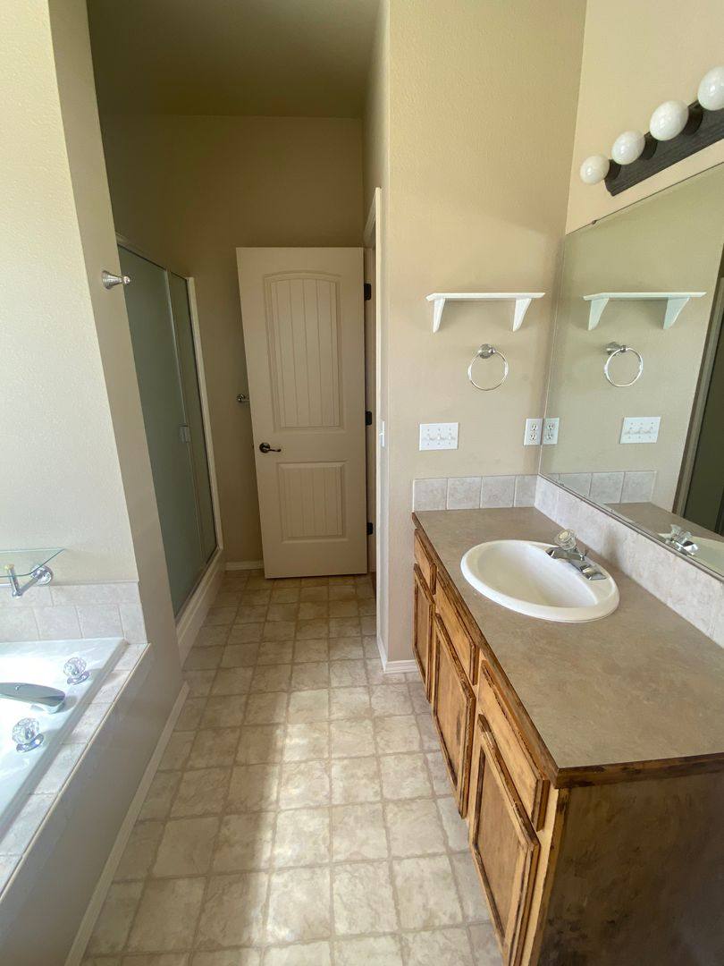 House for rent at 2001 W Garden Ave, Nampa, ID 83651
