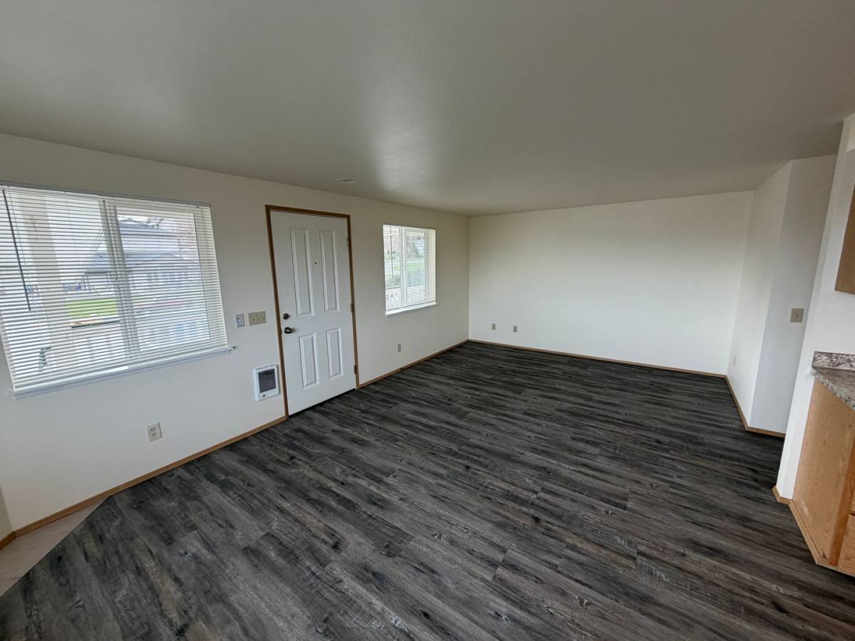 Apartment for rent at 1104 29th St, Anacortes, WA 98221