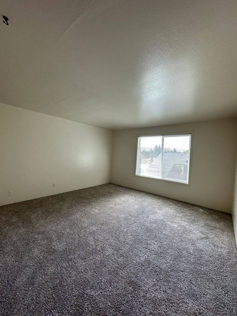 Apartment for rent at 160-190 King St S, Salem, OR 97302