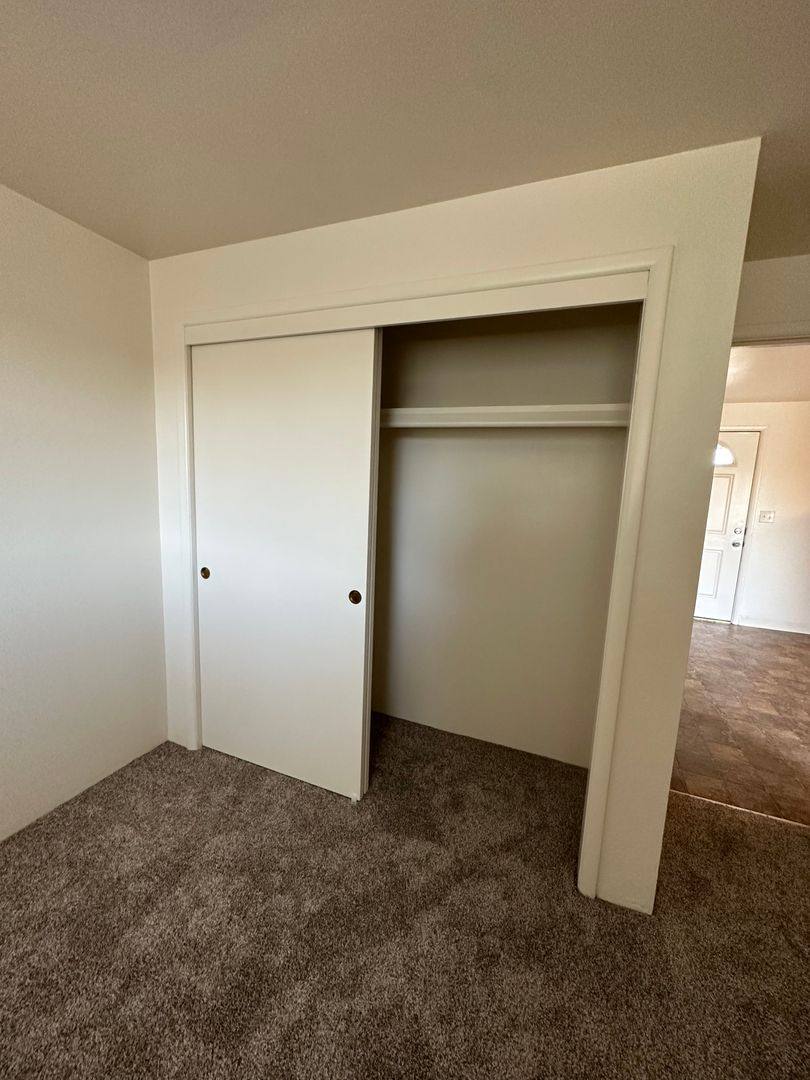 Apartment for rent at 160-190 King St S, Salem, OR 97302