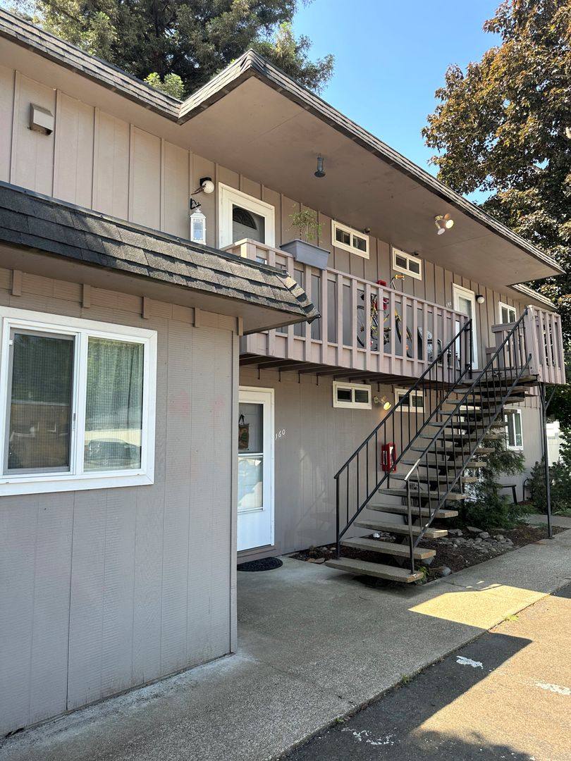 Apartment for rent at 160-190 King St S, Salem, OR 97302