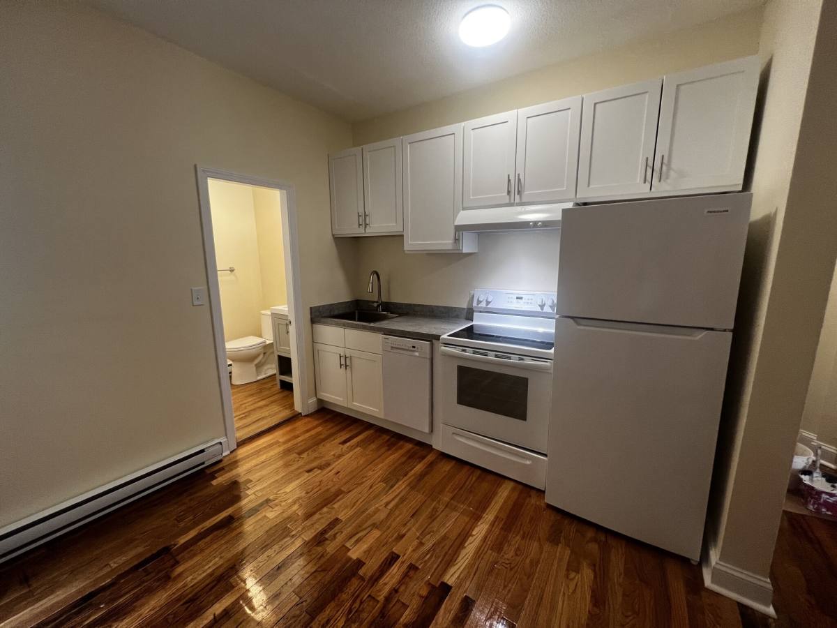 Apartment for rent at 892 Huntington Ave #5, Boston, MA 02115