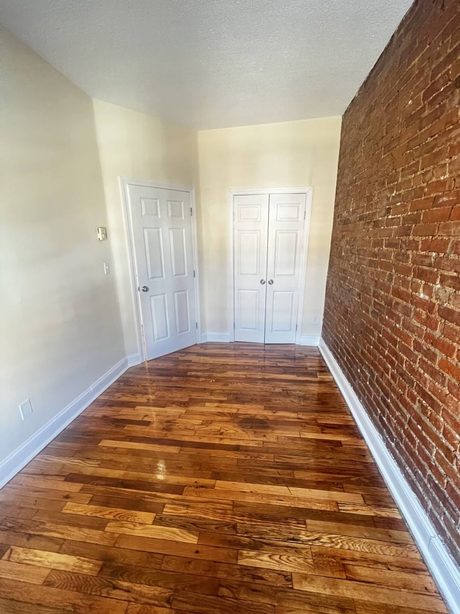 Apartment for rent at 892 Huntington Ave #5, Boston, MA 02115