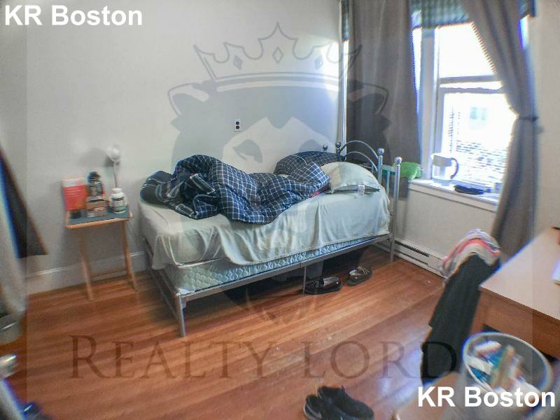 Apartment for rent at 881 Huntington Ave #9, Boston, MA 02115