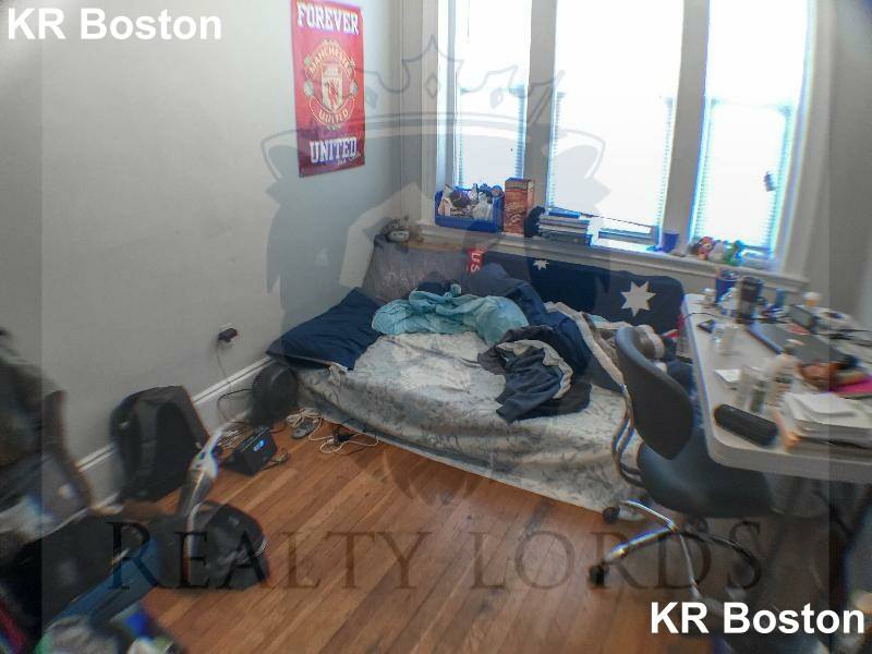Apartment for rent at 881 Huntington Ave #9, Boston, MA 02115