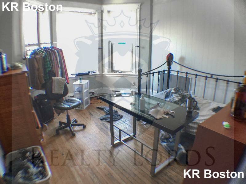 Apartment for rent at 881 Huntington Ave #9, Boston, MA 02115