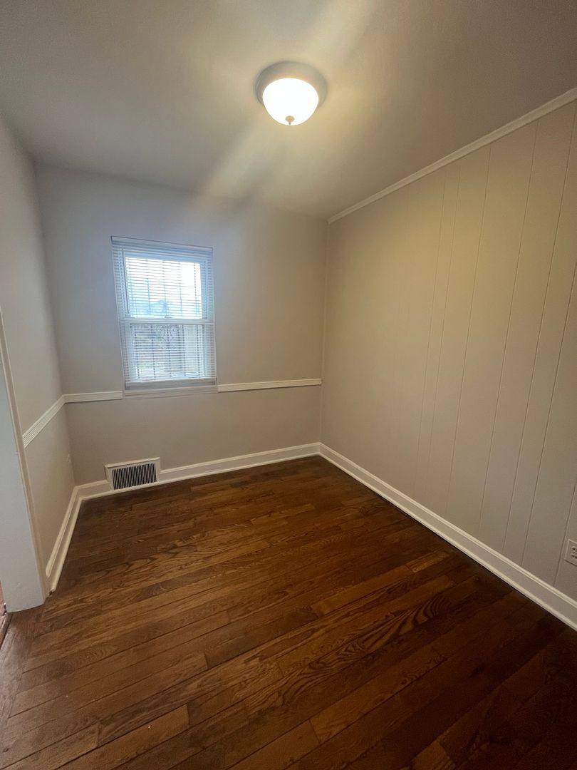 Townhouse for rent at 409 Laverne Ave, Alexandria, VA 22305