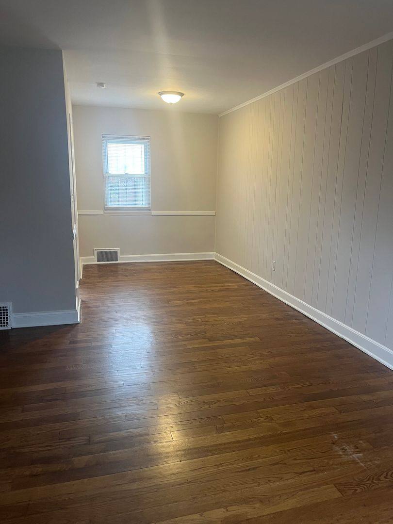 Townhouse for rent at 409 Laverne Ave, Alexandria, VA 22305