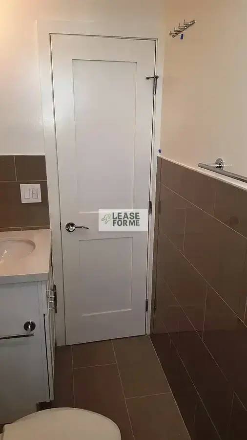 Apartment for rent at 1055-2 S Sherbourne #2, Los Angeles, CA 90035