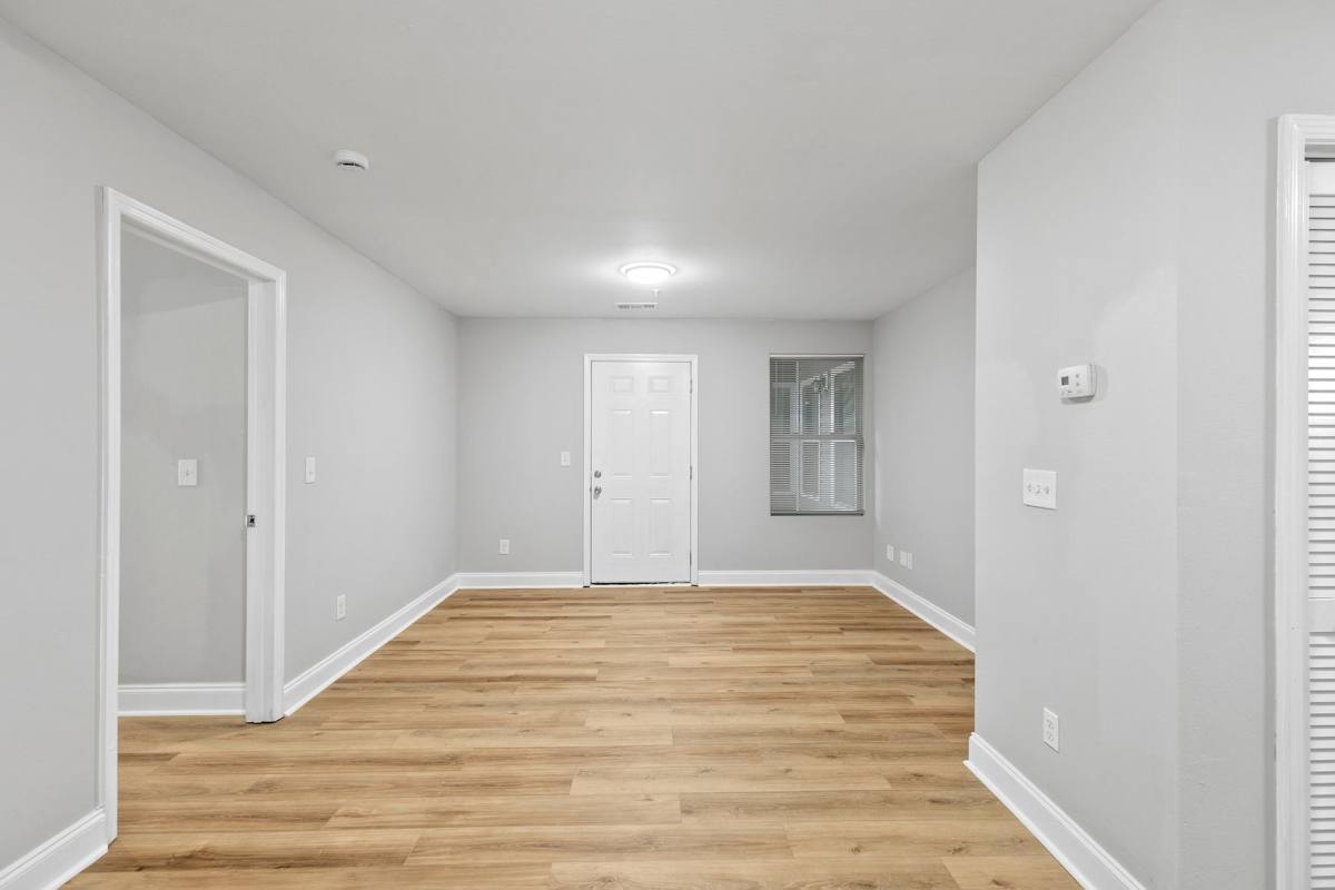 Apartment for rent at 296 Oak St W, Alexander City, AL 35010