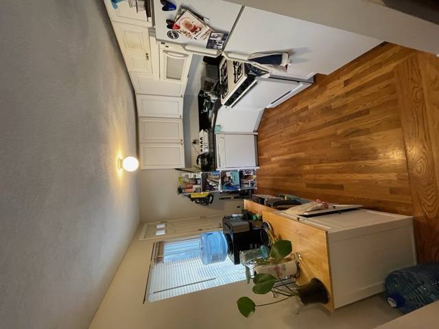 Apartment for rent at 144 Thorndike St #1, Cambridge, MA 02141