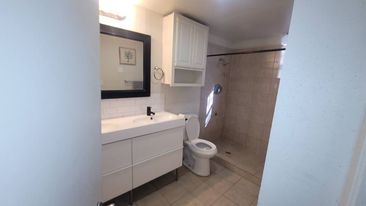Apartment for rent at 128 Saint Francis Ave, San Antonio, TX 78204