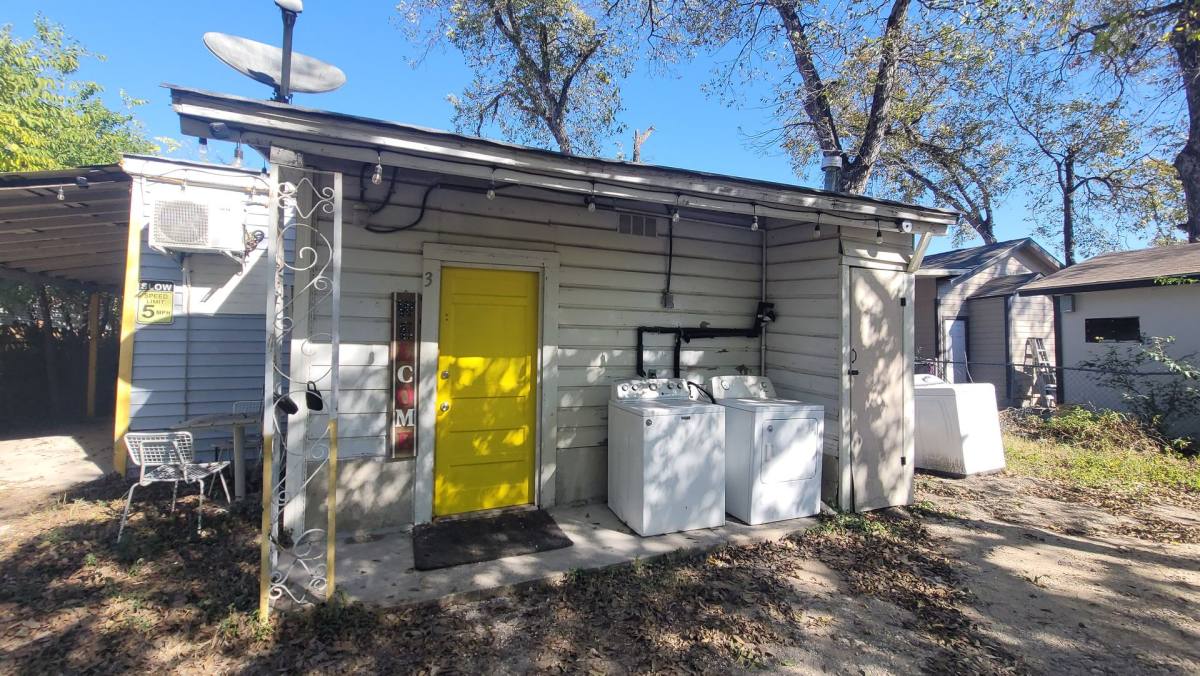 Apartment for rent at 128 Saint Francis Ave, San Antonio, TX 78204