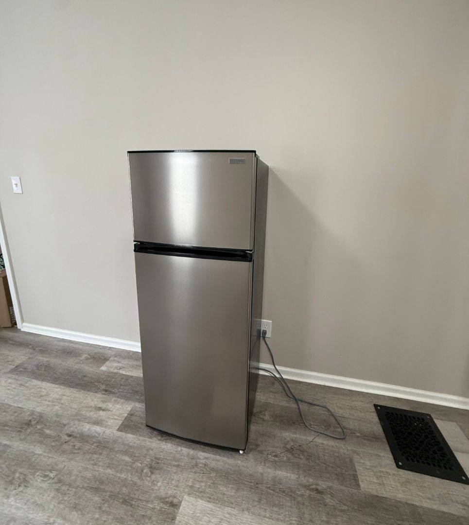 Apartment for rent at 25 Parkview, Mount Clemens, MI 48043