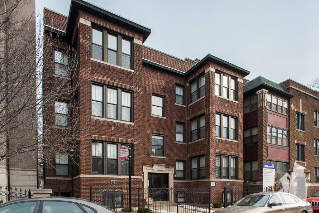 Apartment for rent at 3709 N Wilton Ave #G, Chicago, IL 60613