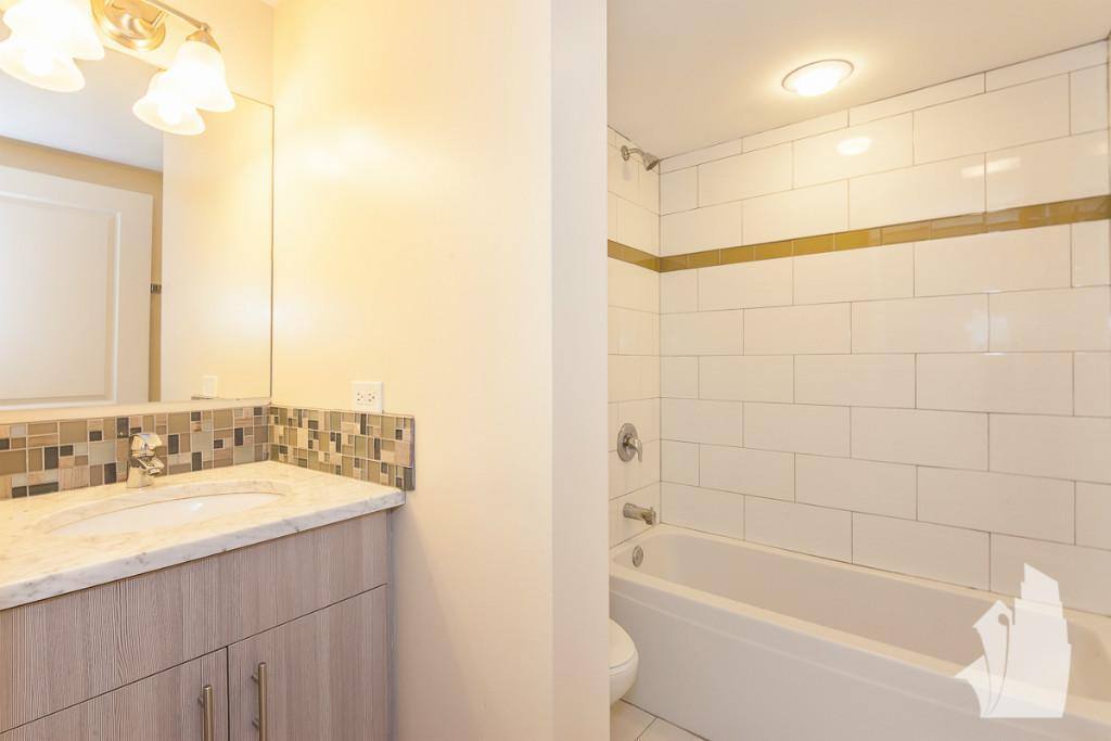 Apartment for rent at 3709 N Wilton Ave #G, Chicago, IL 60613