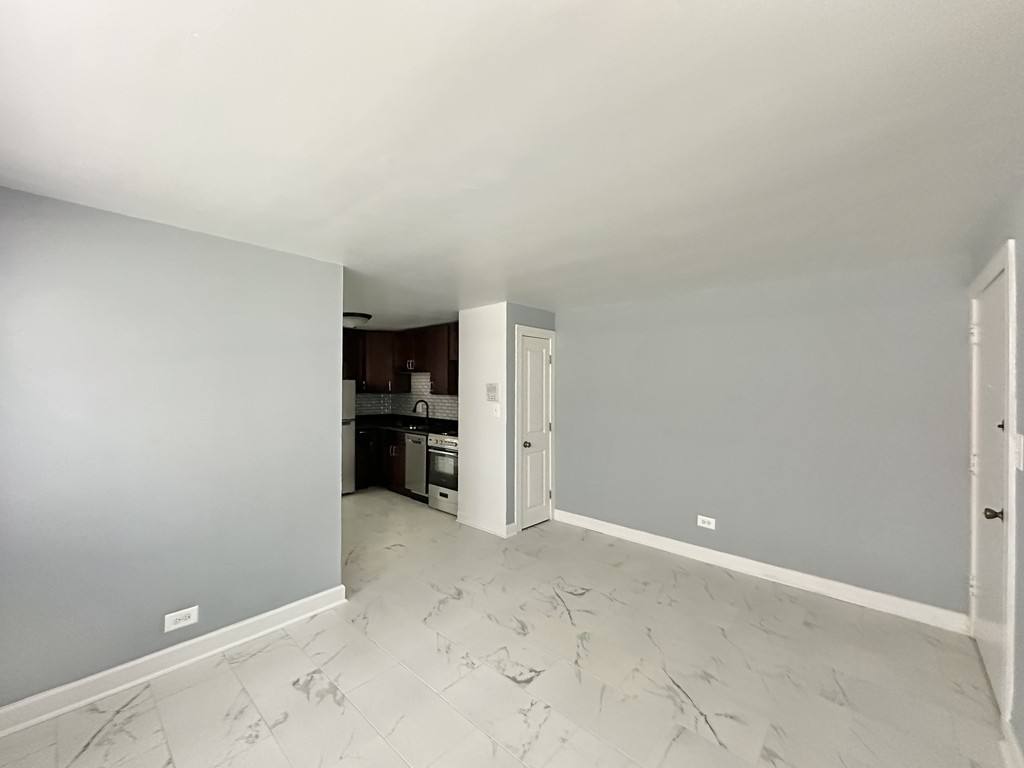 Apartment for rent at 6707 California #PSG, Chicago, IL 60645