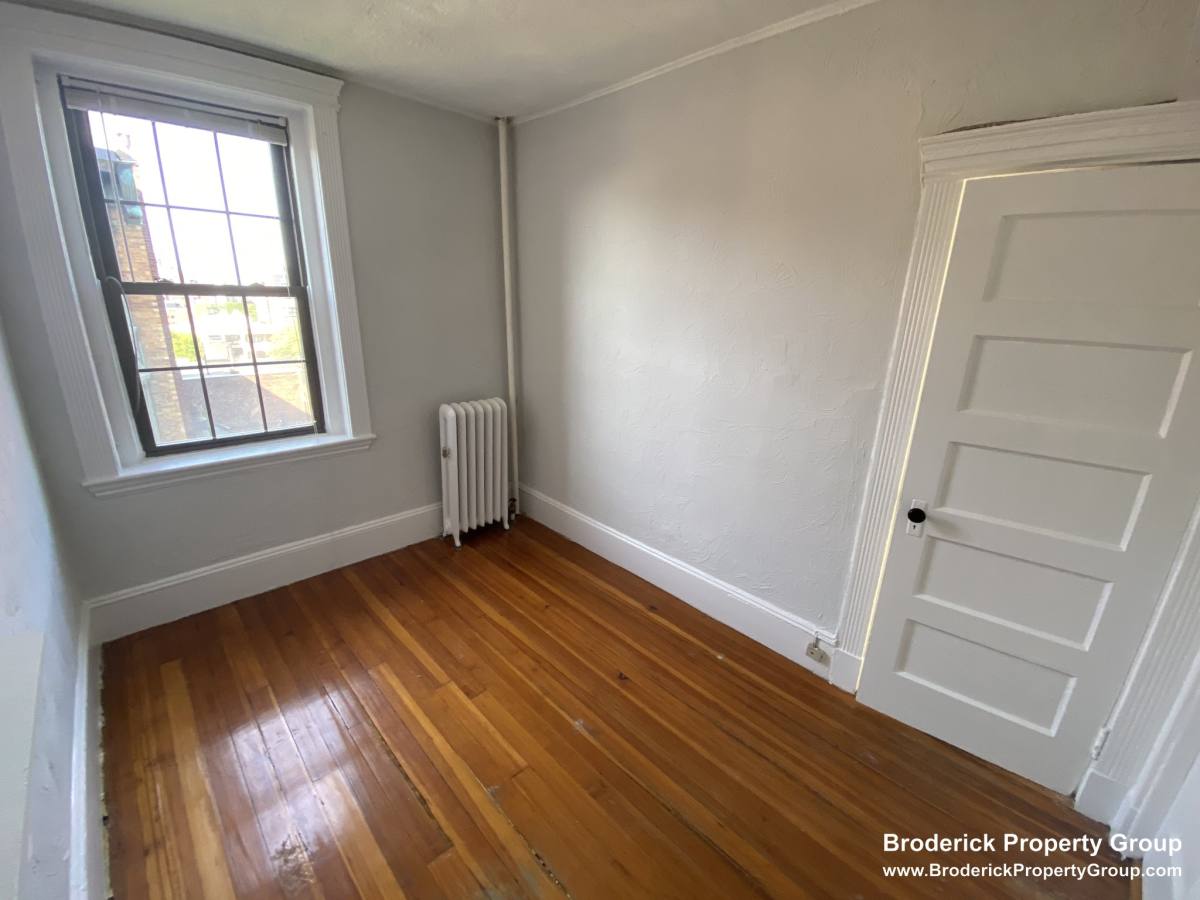 Apartment for rent at 85 Myrtle St #7, Boston, MA 02114