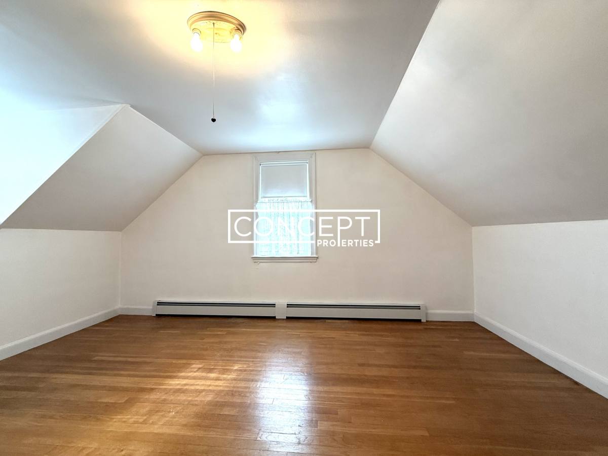 House for rent at 105 Keith St, West Roxbury, MA 02132