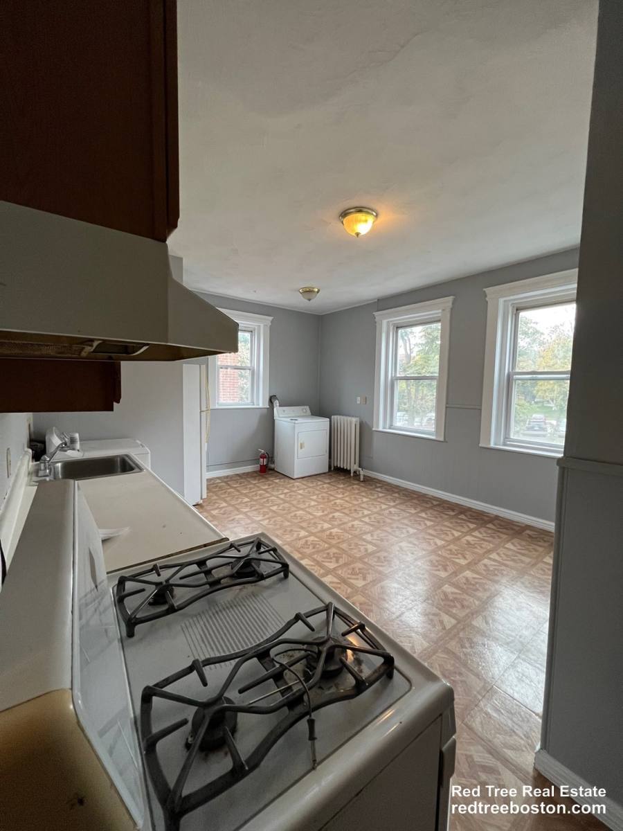 Apartment for rent at 137 Chiswick St #6, Brighton, MA 02135