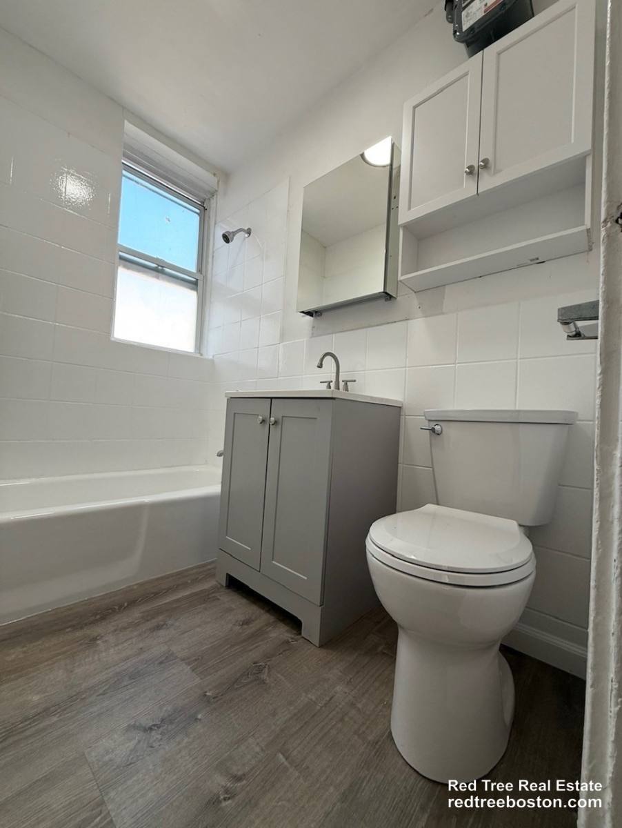 Apartment for rent at 137 Chiswick St #6, Brighton, MA 02135