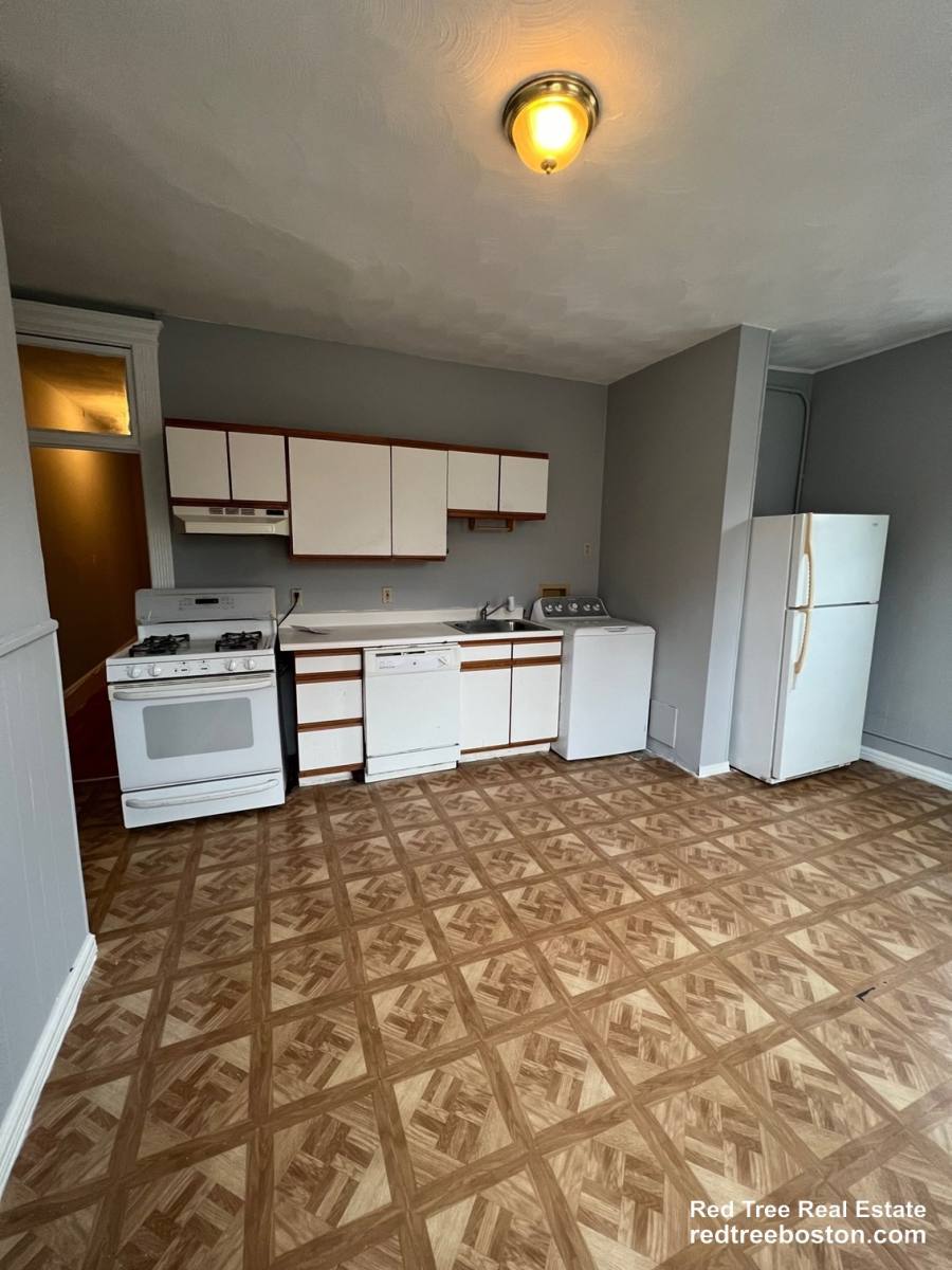 Apartment for rent at 137 Chiswick St #6, Brighton, MA 02135