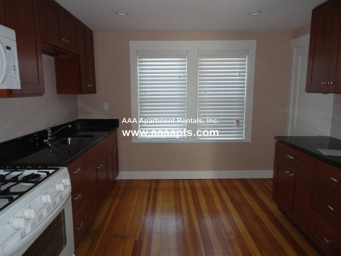 Apartment for rent at 538 Main St #2, Stoneham, MA 02180