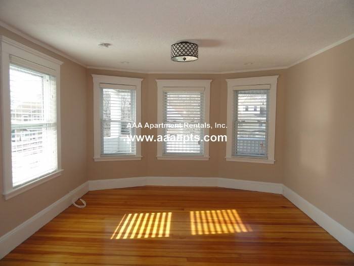 Apartment for rent at 538 Main St #2, Stoneham, MA 02180