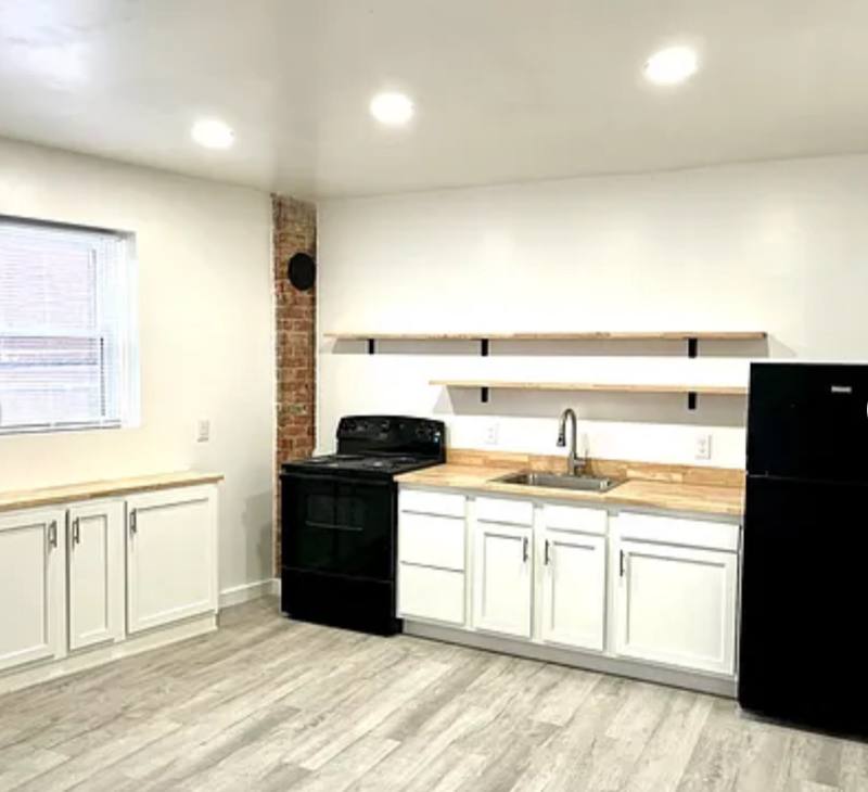 Apartment for rent at 2131 Williams Ave #1, Cincinnati, OH 45212