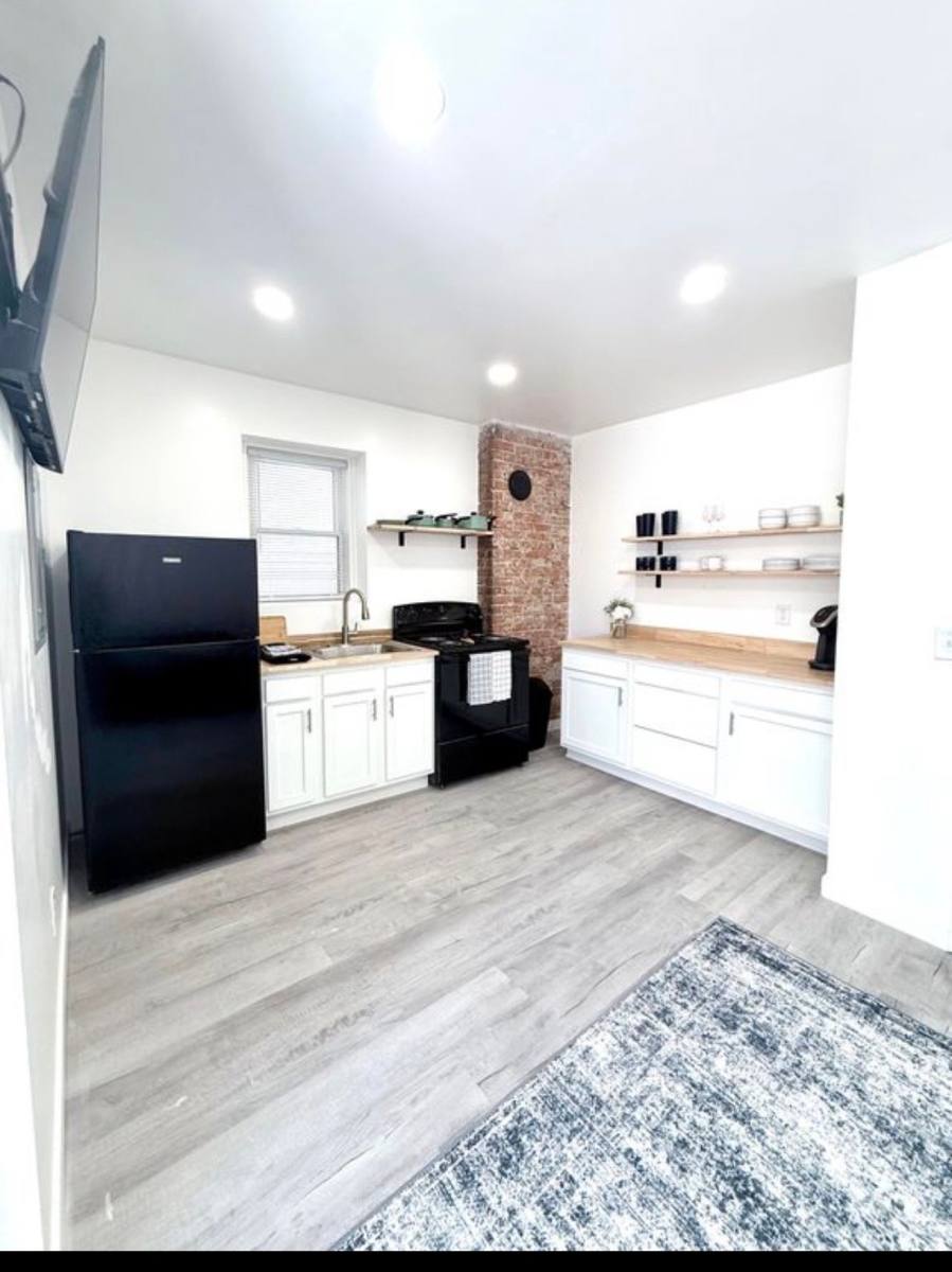Apartment for rent at 2131 Williams Ave #1, Cincinnati, OH 45212