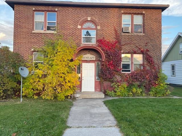 Apartment for rent at 2318 John Ave #A, Superior, WI 54880