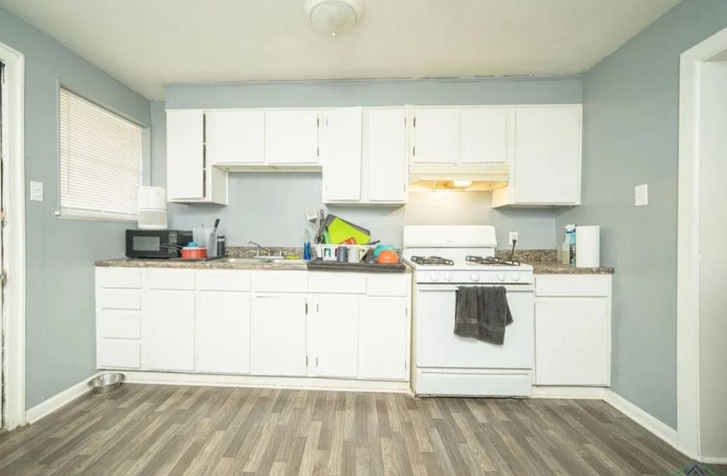 Apartment for rent at 106 Davis St #1B, New Boston, TX 75570