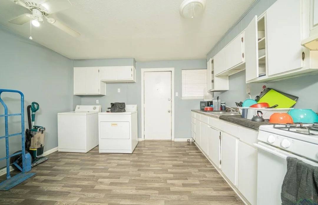 Apartment for rent at 106 Davis St #1B, New Boston, TX 75570