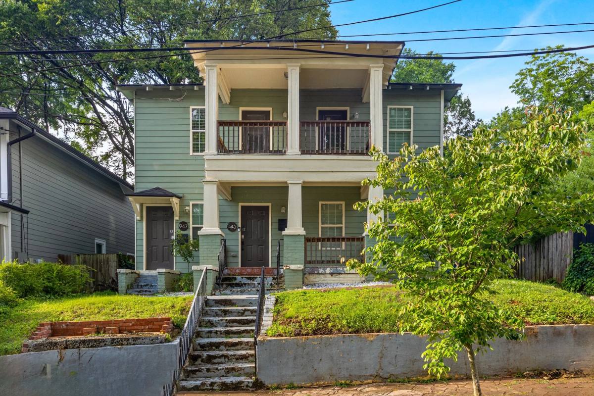 Apartment for rent at 945-947 Palmetto Ave SW #PALMETTO Whole, Atlanta, GA 30314