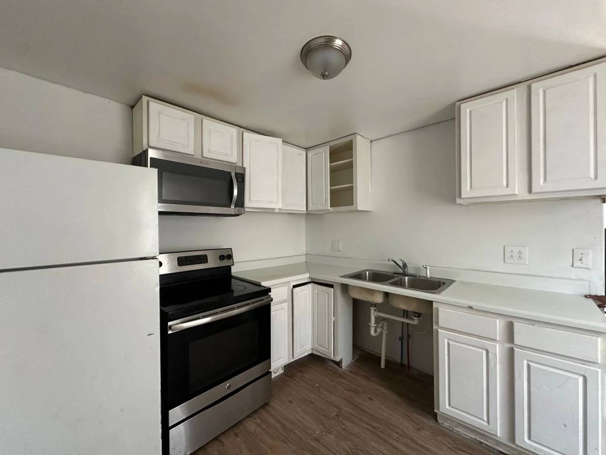 Apartment for rent at 1004 W Main St #2, Williamston, NC 27892