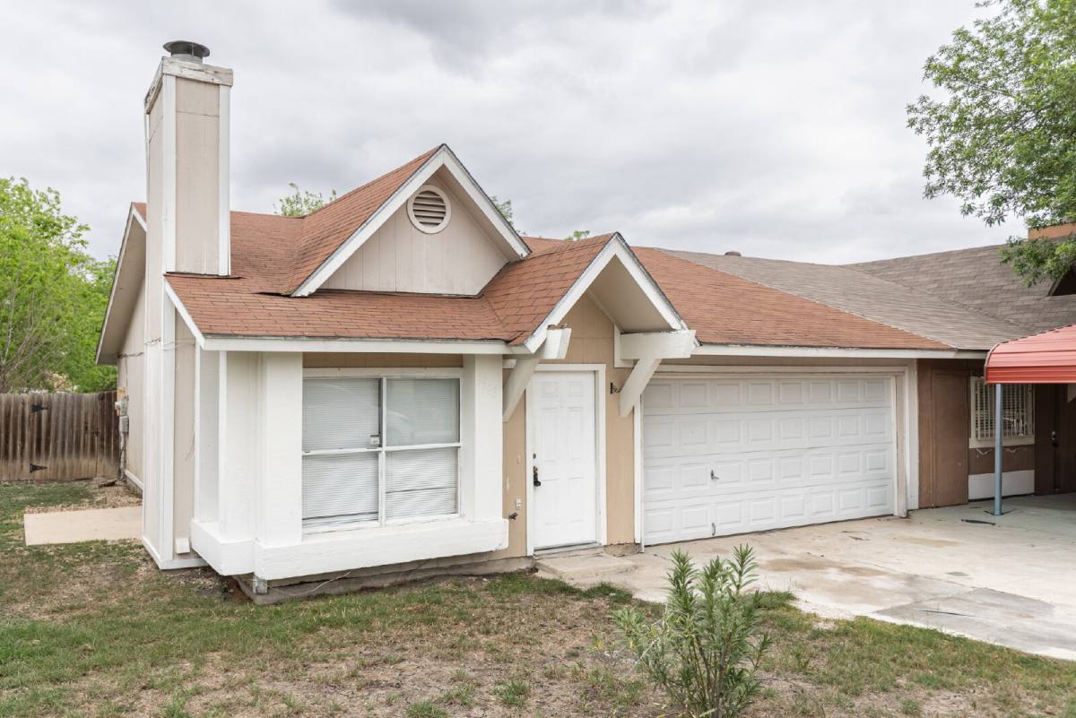House for rent at 9643 Bratton Dr, San Antonio, TX 78245