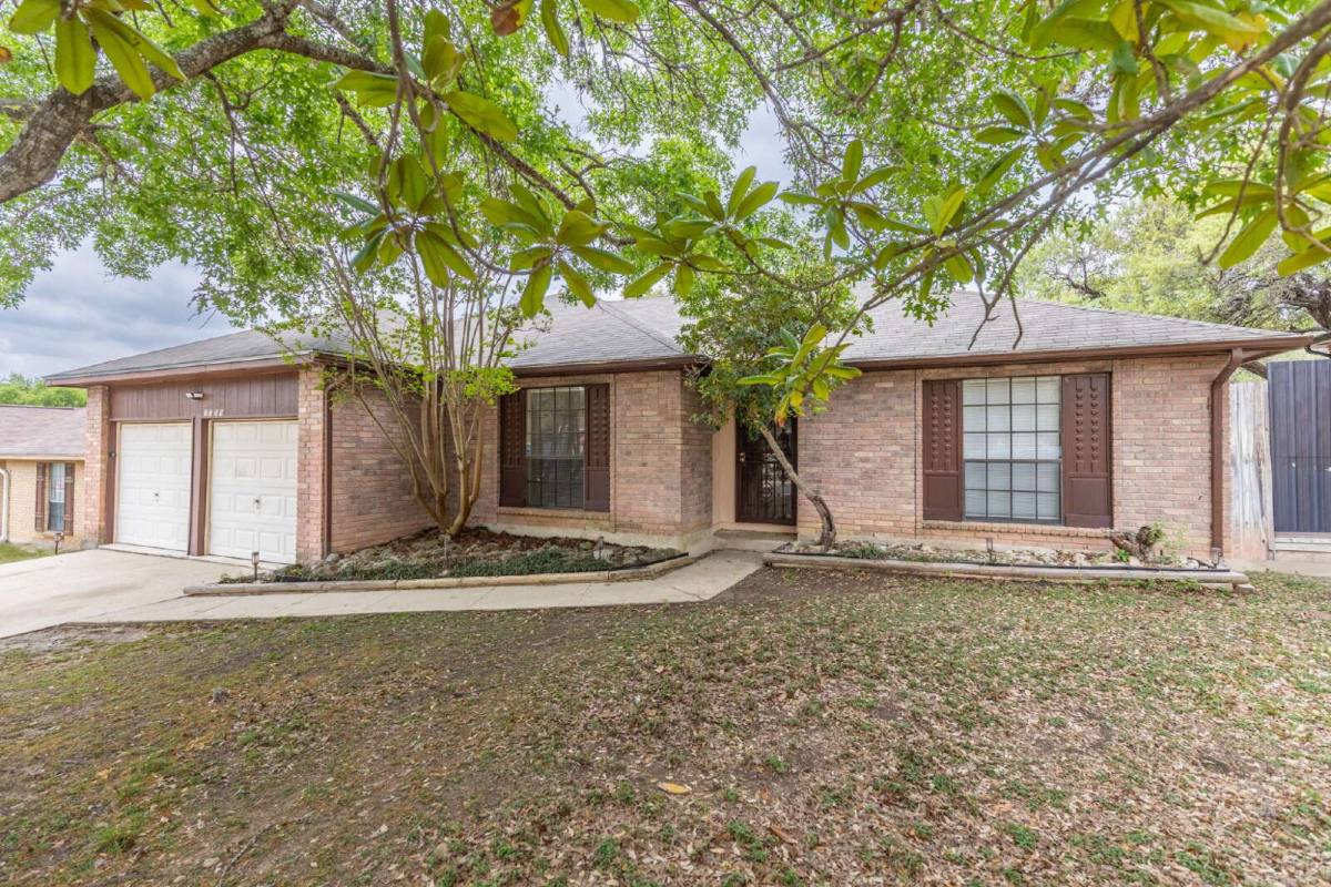 House for rent at 7750 Crooked Rd St, San Antonio, TX 78254