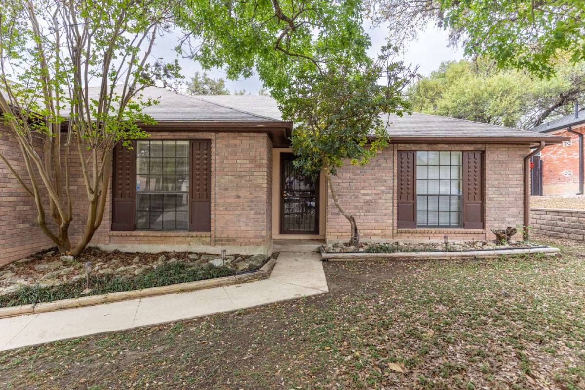 House for rent at 7750 Crooked Rd St, San Antonio, TX 78254
