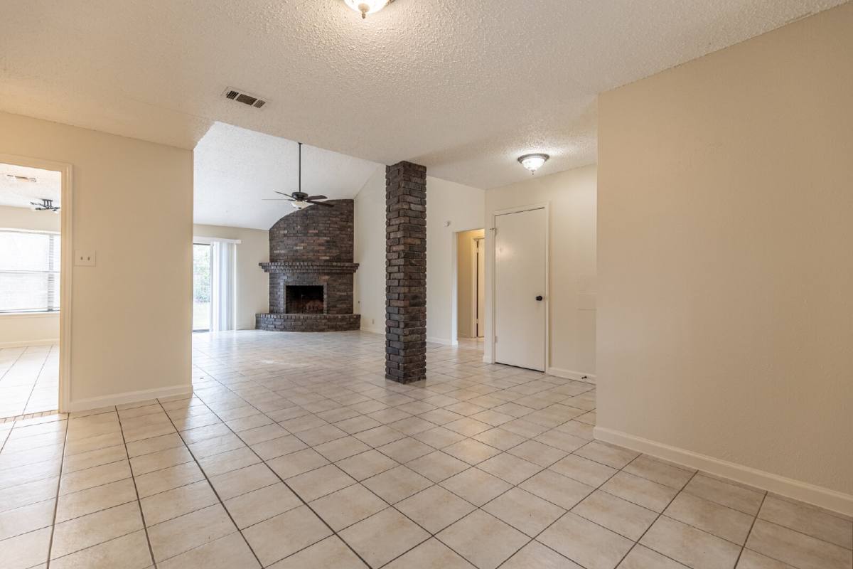 House for rent at 7750 Crooked Rd St, San Antonio, TX 78254