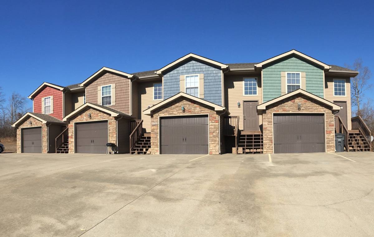 Townhouse for rent at 1723A Thistlewood Dr, Clarksville, TN 37042