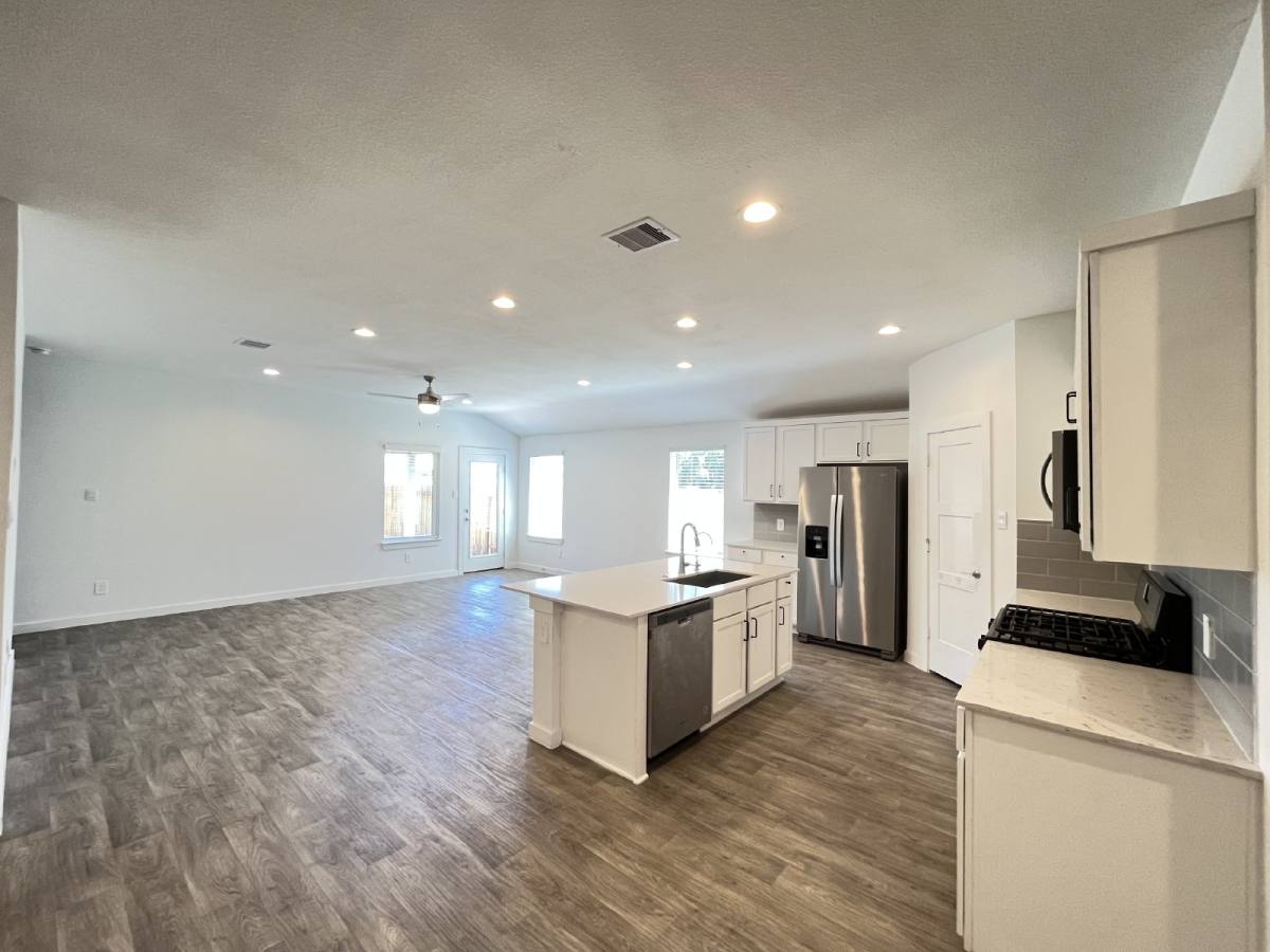 House for rent at 14206 Black Canyon Lane, Conroe, TX 77384
