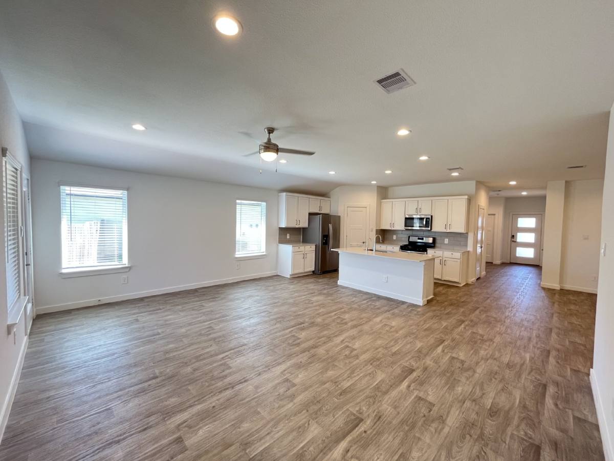 House for rent at 14206 Black Canyon Lane, Conroe, TX 77384