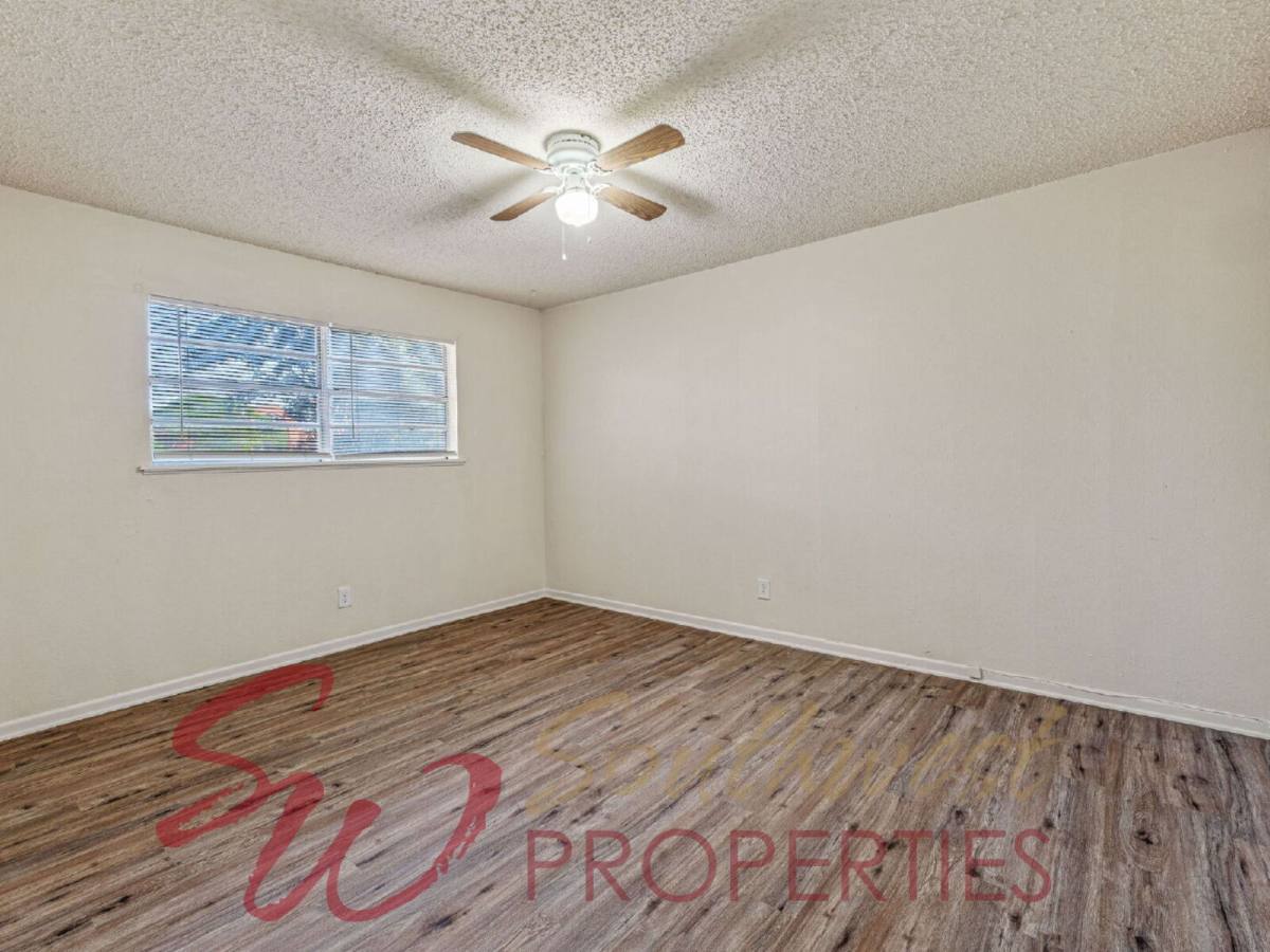 Townhouse for rent at 1373 W McNeill St #B, Stephenville, TX 76401