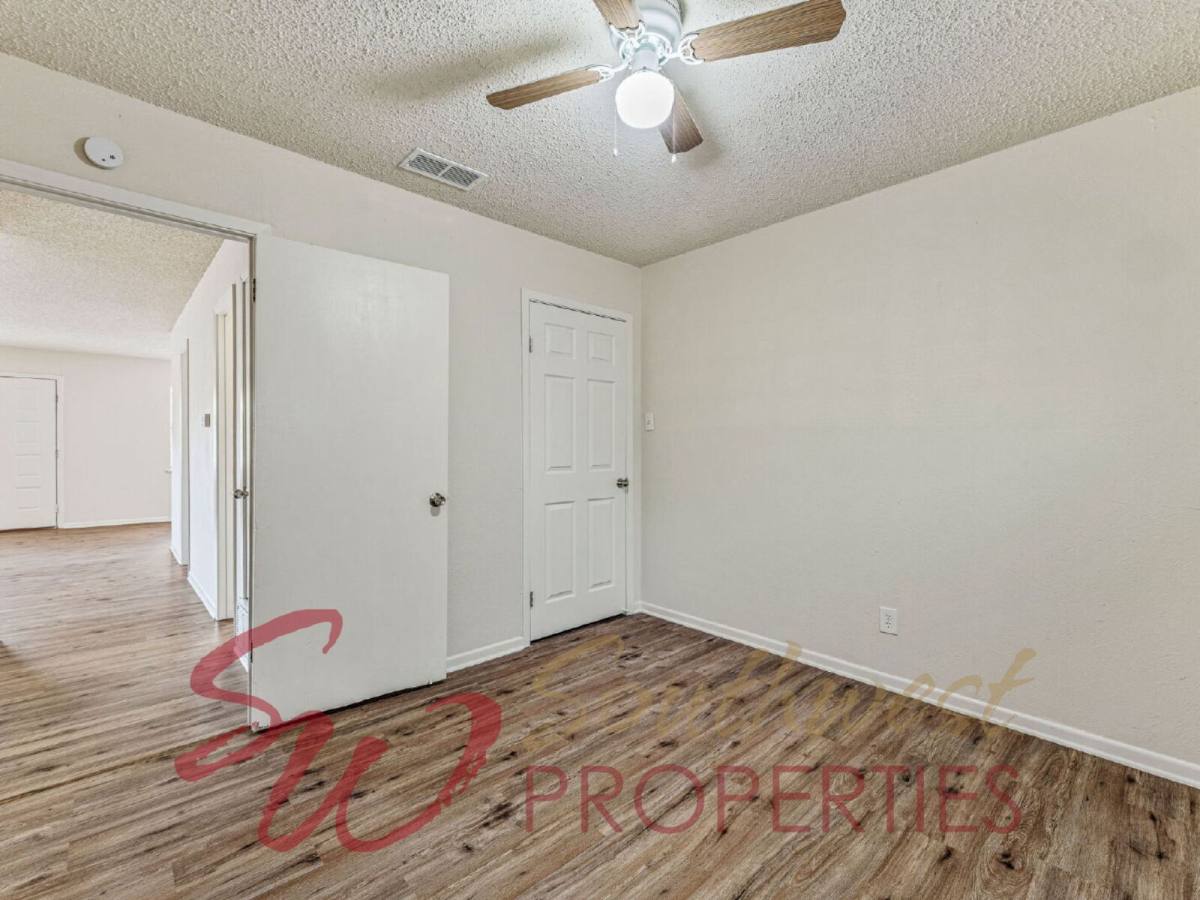 Townhouse for rent at 1373 W McNeill St #B, Stephenville, TX 76401