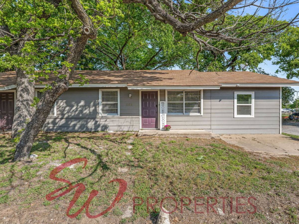 Townhouse for rent at 1373 W McNeill St #B, Stephenville, TX 76401