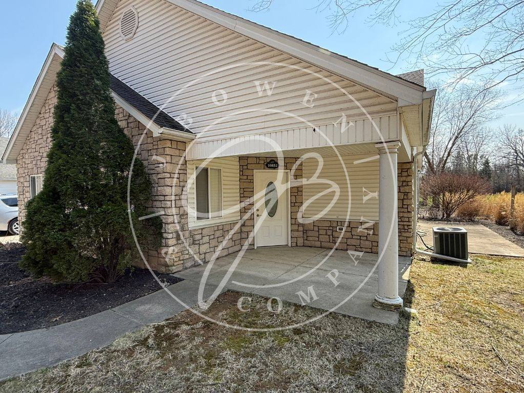 Condo for rent at 10852 Fox Cove Dr, Perrysburg, OH 43551