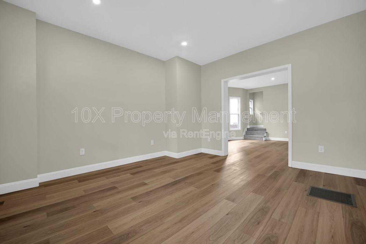 Apartment for rent at 555 Kimball Place, Columbus, OH 43205